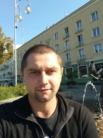  ,   Mychajlo, 33 ,   ,   