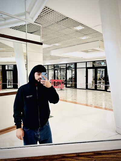  Rochester,   Bezhan, 26 ,   ,   