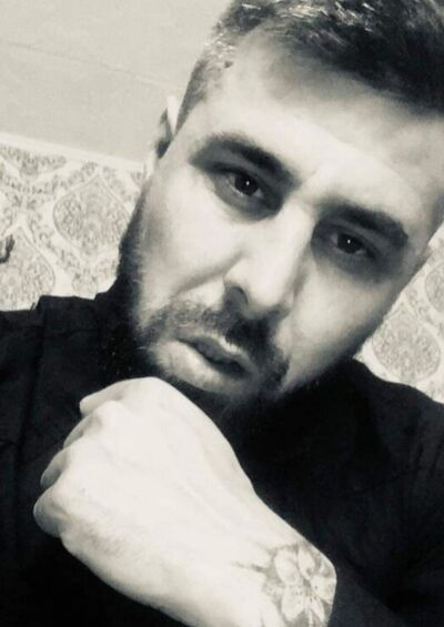  ,   Denis, 32 ,   ,   