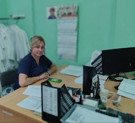  ,   Nina, 49 ,   ,   