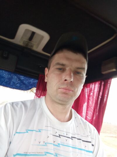  ,   Aleks, 40 ,   
