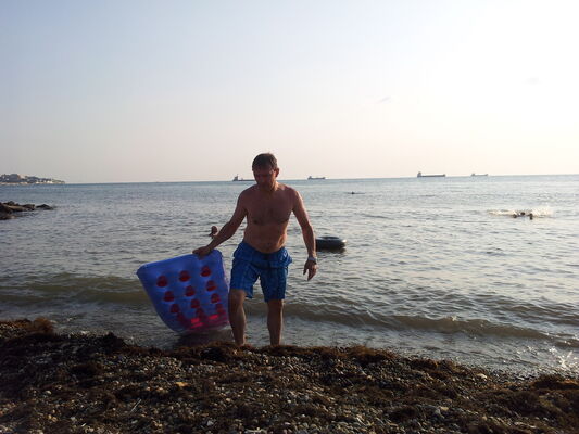  ,   Mihail, 58 ,   