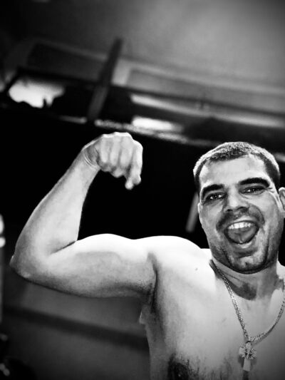  ,   Anton, 31 ,   ,   
