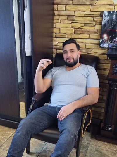  ,   Deniz, 41 ,     