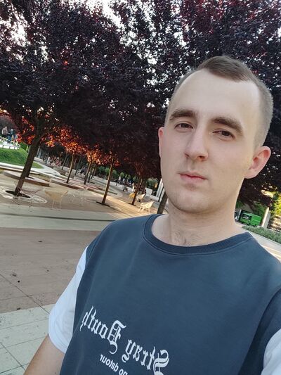  ,   Anatoly, 22 ,   ,   