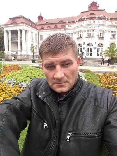   ,   Vladimir, 48 ,     , c 