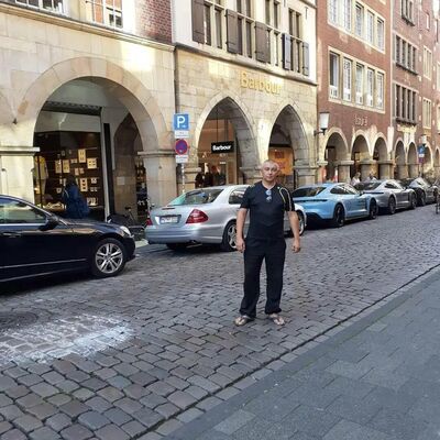  ,   Igor, 49 ,   ,   
