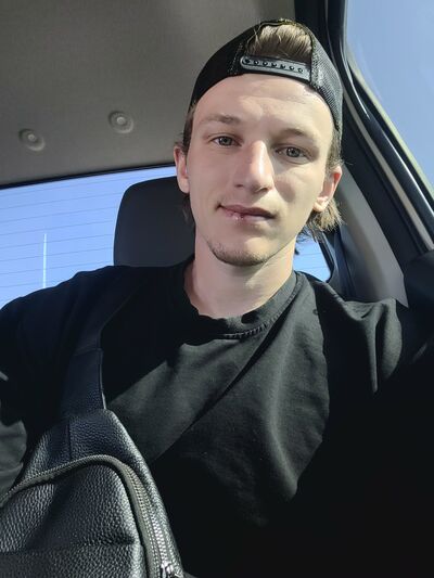  --,   Aleks, 32 ,   ,   