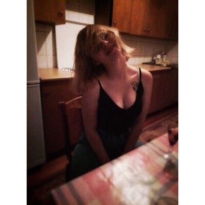  16875639  Veronika, 27 ,    