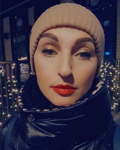  ,   Mila, 44 ,   ,   , c 
