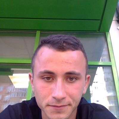  -,   Artem, 24 ,   ,   