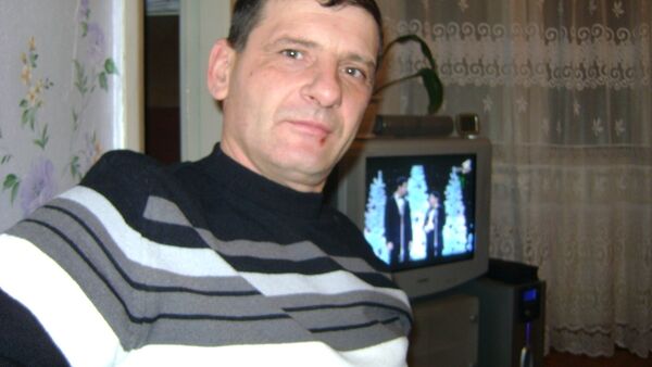  ,   Sergei, 60 ,   ,   , c 