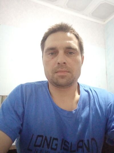  ,   Den, 33 ,   ,   