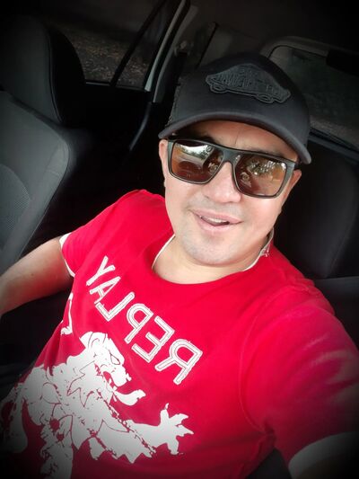   ,   Marat, 40 ,   ,   