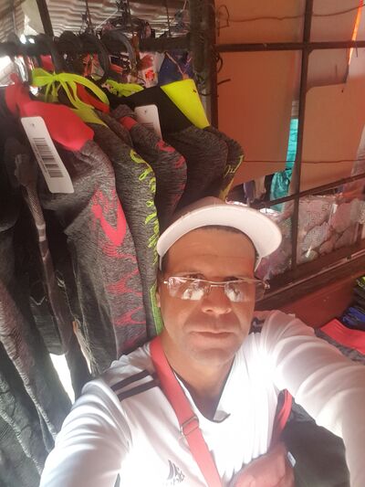  ,   Francisco, 44 ,   ,   