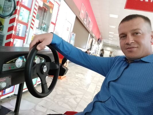  ,   Oleg, 37 ,   ,   , 