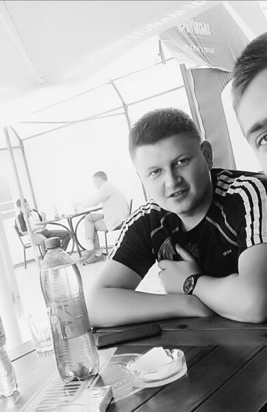  ,   Igor, 33 ,   ,   
