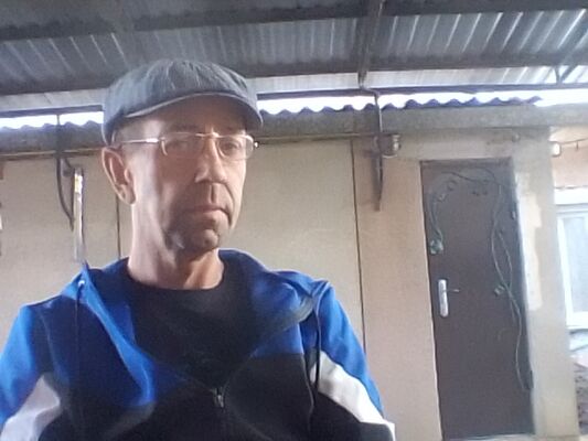  ,   Viktor, 47 ,   ,   , c , 
