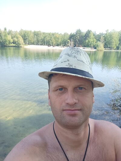   ,   Nikolas, 40 ,   ,   