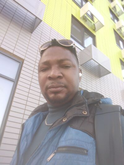  ,   Figaro, 44 ,   ,   
