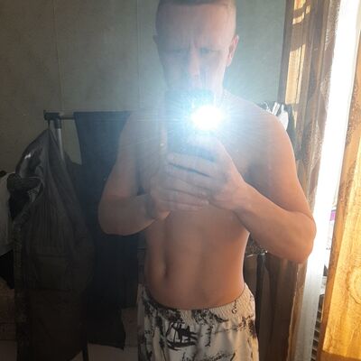  ,   Petresku, 39 ,   ,   