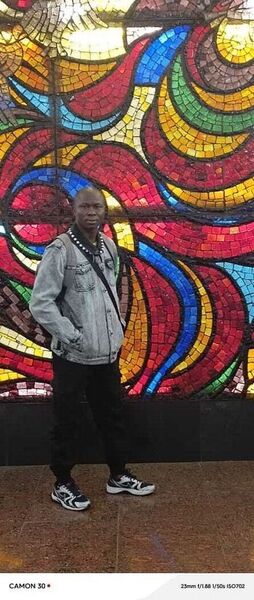  ,   Gandi Roger, 44 ,     , c 