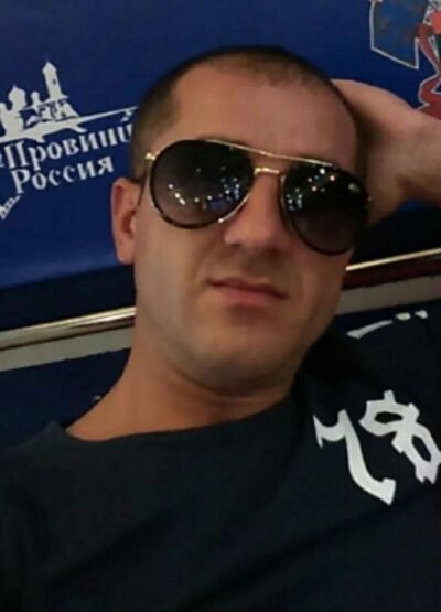  ,   Eduard, 39 ,   ,   