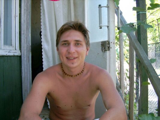  ,   Dave, 32 ,  