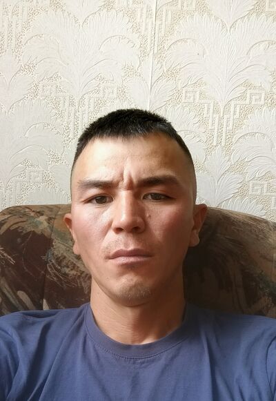  ,   Khikmatillo, 31 ,   ,   
