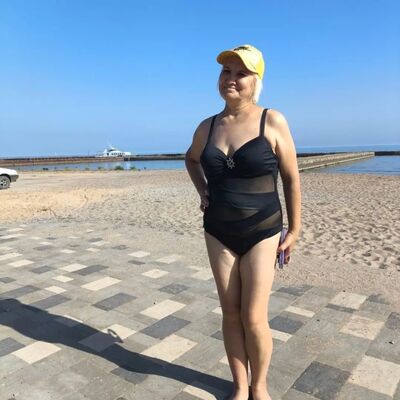  ,   Svetlana, 53 ,     