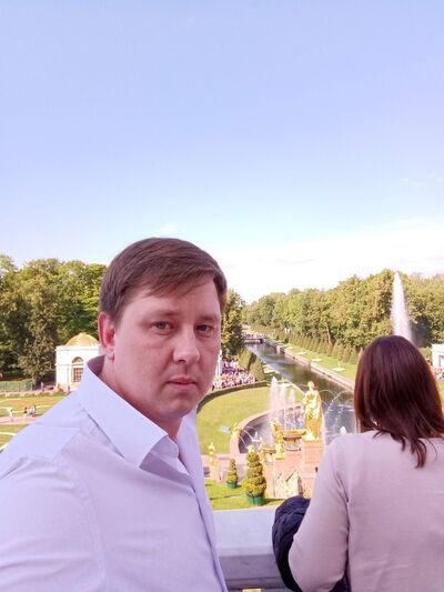  -,   Maxim, 34 ,   ,   , c 