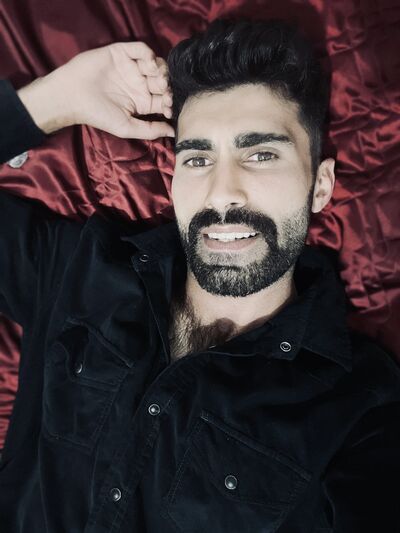  ,   Erdem, 31 ,   ,   