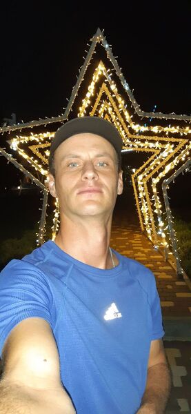  ,   Anton, 32 ,   ,   , c , 