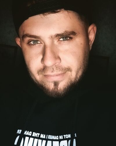  ,   Maxim, 32 ,   ,   