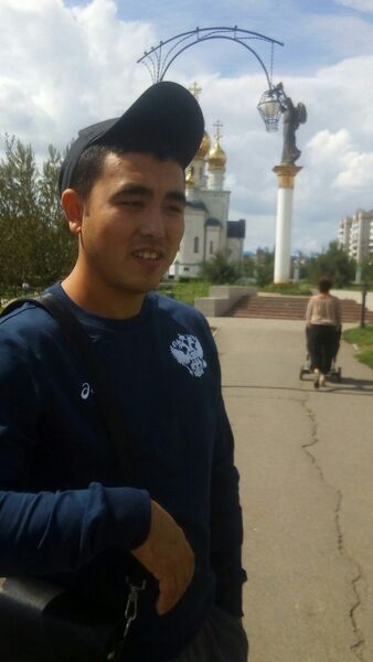  ,   Lev, 32 ,   