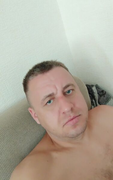  ,   Nikolas, 38 ,   ,   