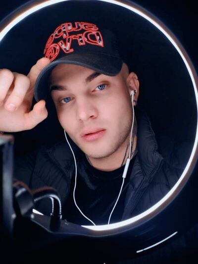  ,   Victor, 29 ,   ,   
