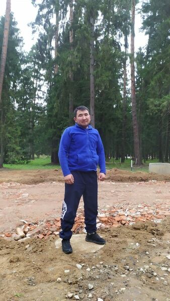 ,   Nursultan, 33 ,   ,   
