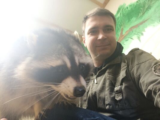  ,   Valentin, 35 ,   ,   
