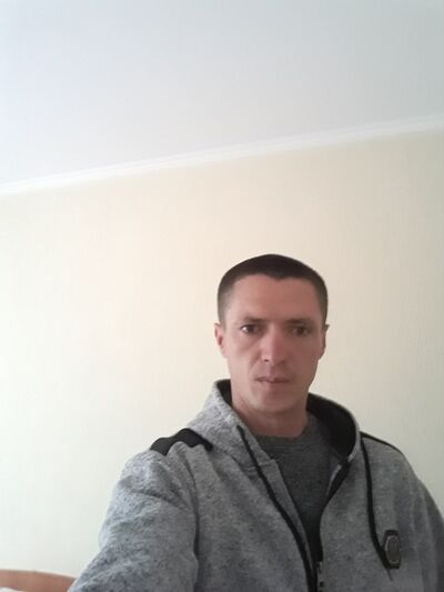  ,   Mihail, 42 ,   