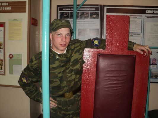  -,   Anton, 33 ,   ,   , 