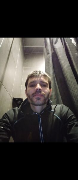  ,   Vik, 33 ,   ,   