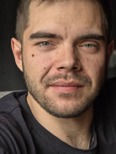  ,   Vlad, 33 ,   ,   