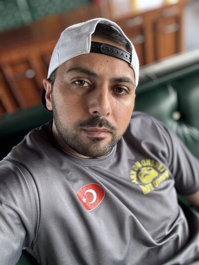  ,   Araz, 34 ,   ,   