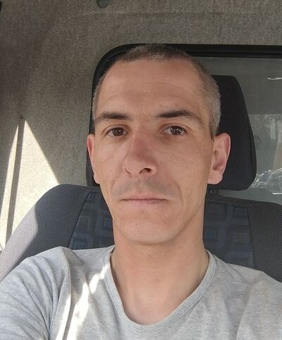   ,   Denis, 35 ,   c , 