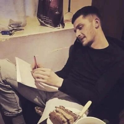  ,   Vakos, 28 ,   ,   