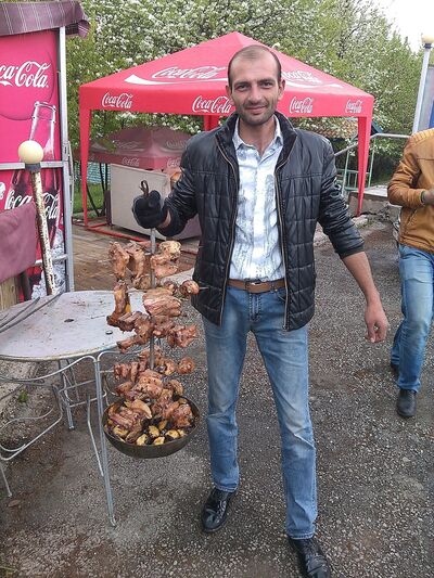  ,   Hayk, 38 ,   