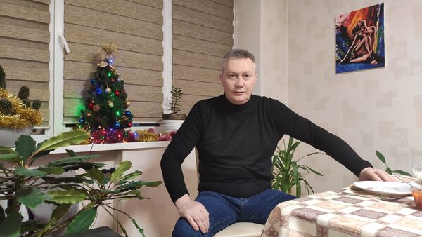  ,   Alexandr, 52 ,   c 