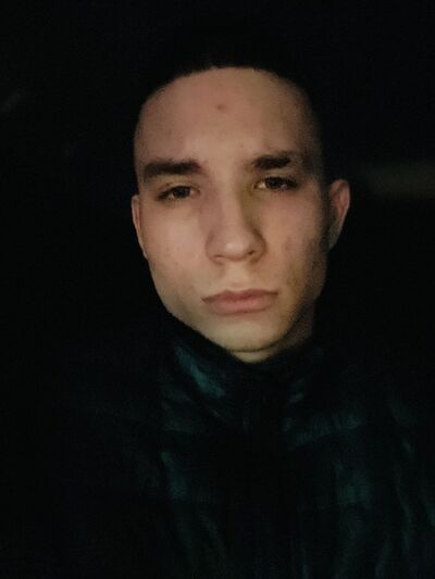  ,   Anton, 19 ,   ,   