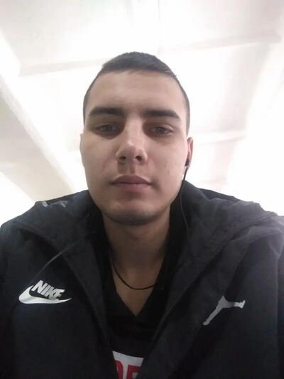  ,   Mikhail, 23 ,   ,   